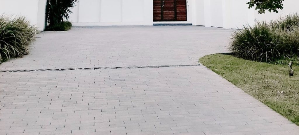 Three Things To Consider When Selecting The Best Pavers For Your ...